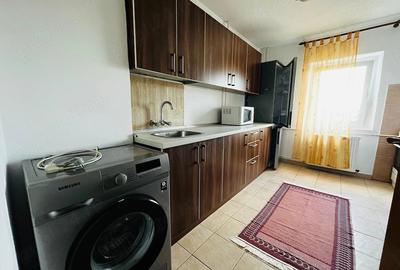 Apartament cu 2 camere decomandat în Steaua
