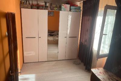 Apartament cu 2 camere semidecomandat în Craiovița Nouă - 3