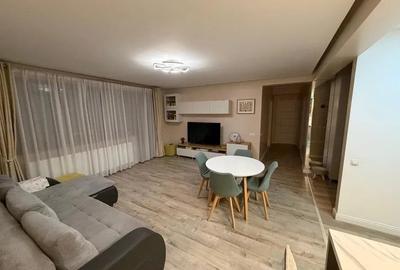 Apartament cu 3 camere decomandat, mobilat în Florești