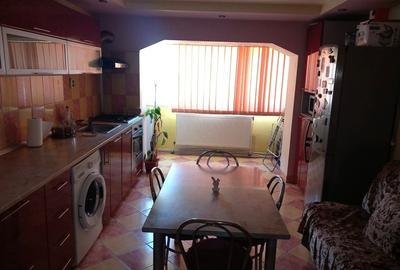 Apartament cu 2 camere decomandat în Central - 2
