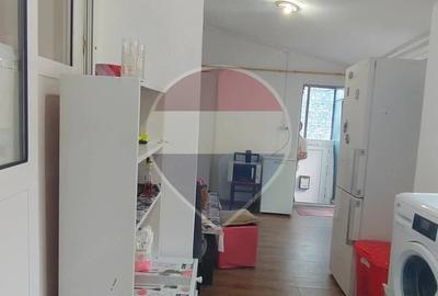 Casă cu 3 camere în Schei