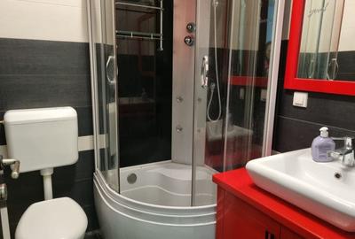 Apartament cu 3 camere decomandat în Apusului - 2
