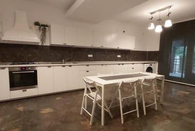 Duplex cu 5 camere cu Teren 400 Mp în Central