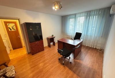 Apartament cu 3 camere decomandat în 1 Decembrie 1918