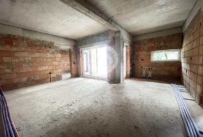 Apartament cu 3 camere decomandat în Cristian - 7