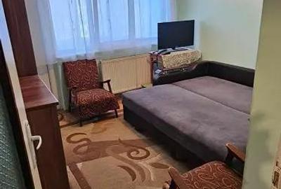 Apartament cu 2 camere decomandat în Micro I - 5