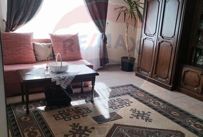 Casă cu 6 camere cu Teren 3275 Mp în Central - 13
