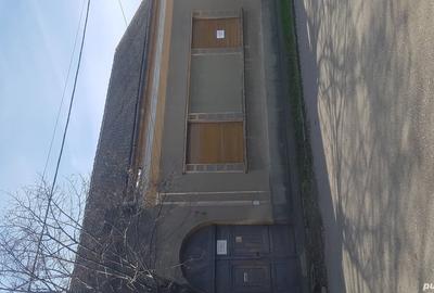 Casă cu 4 camere în Salonta
