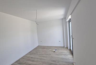 Apartament cu 3 camere semidecomandat în Bucium - 4