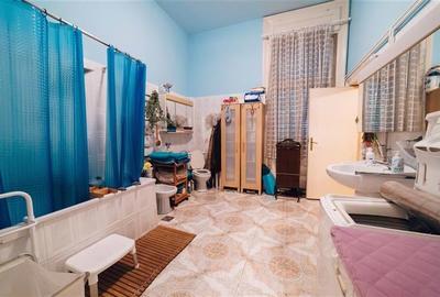 Casă individuală cu 7 camere cu Canalizare în Central - 25