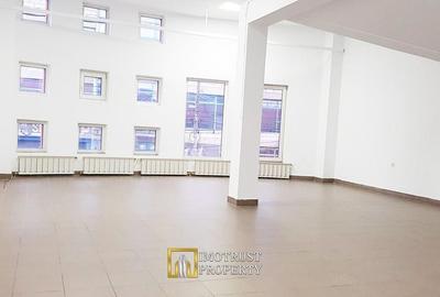 Spațiu comercial, de 220 mp, în Central