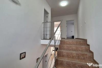 Casă cu 5 camere cu Canalizare în Est - 1