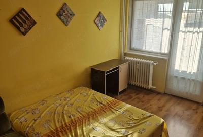 Garsonieră decomandată în Brazda lui Novac