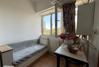 Garsonieră decomandată în Central