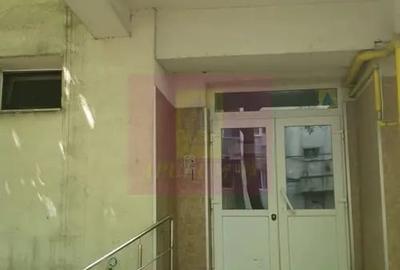 Apartament cu 3 camere decomandat în Morarilor