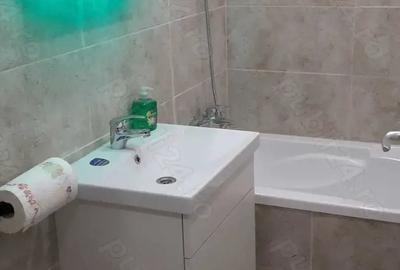 Garsonieră decomandată în Păcii