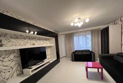 Apartament cu 3 camere semidecomandat, mobilat în 13 Septembrie