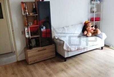 Apartament cu 3 camere semidecomandat în Zimbru