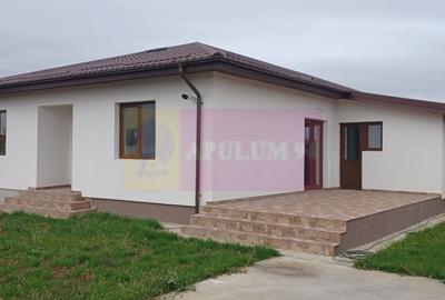 Casă individuală cu 3 camere cu Teren 382 Mp în Săbăreni - 1