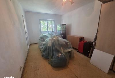 Apartament cu 3 camere decomandat în Alexandru cel Bun