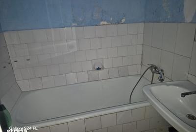 Apartament cu 3 camere în Dărmănești