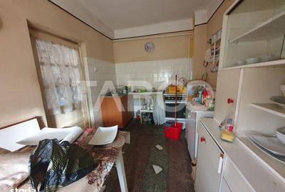 Casă cu 4 camere cu Teren 374 Mp în Central - 5