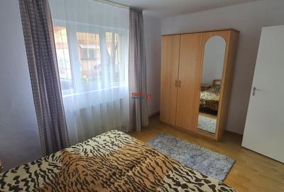 Apartament cu 2 camere semidecomandat în Cetate - 1