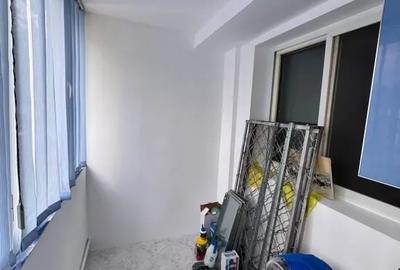 Apartament cu 3 camere semidecomandat în Central - 8