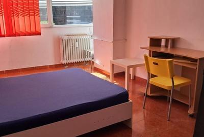 Apartament cu 3 camere decomandat în Militari