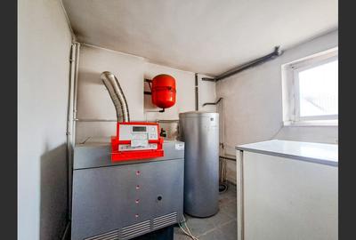 Casă cu 6 camere cu Canalizare în Sub Arini - 15