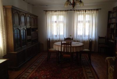 Casă individuală cu 2 camere cu Teren 1750 Mp în Berghin - 10