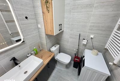 Apartament cu 2 camere decomandat în Uverturii