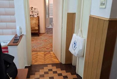 Apartament cu 3 camere semidecomandat în Central - 4