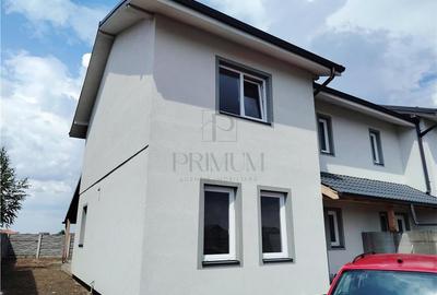 Duplex cu 4 camere cu Canalizare în Moșnița Nouă - 1