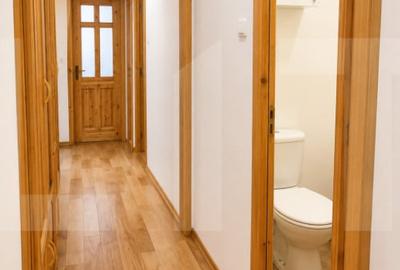 Apartament cu 3 camere decomandat în Lenin