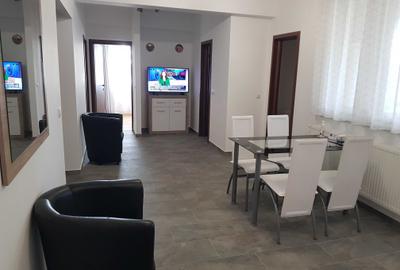 Apartament cu 4 camere decomandat în Exterior Vest