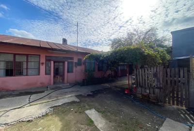 Casă individuală cu 4 camere cu Canalizare în Giulești - 3
