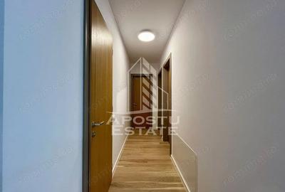 Apartament cu 3 camere semidecomandat în Circumvalațiunii
