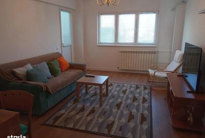 Apartament cu 3 camere decomandat în Calea Victoriei
