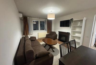 Apartament cu 2 camere decomandat în Eroii Revoluției