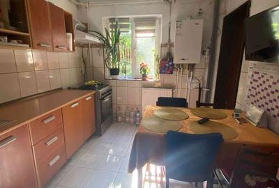 Apartament cu 3 camere în Trivale