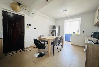 Apartament cu 3 camere semidecomandat, mobilat în Circumvalațiunii - 11