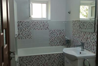 Apartament cu 3 camere decomandat în Nicolina - 1