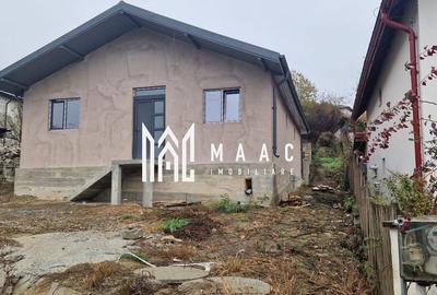 Casă cu 3 camere în Dealu Malului
