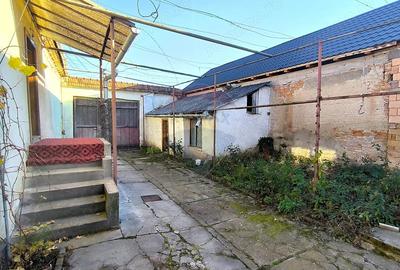 Casă cu 3 camere cu Teren 1418 Mp în Brateiu - 8