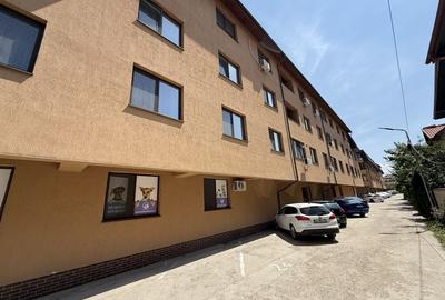 Apartament cu 2 camere decomandat în Roșu