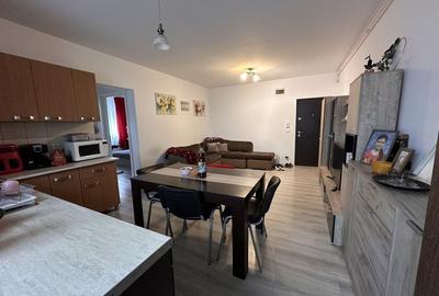 Apartament cu 3 camere decomandat în Dumbrăvița - 3