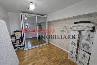 Apartament cu 3 camere decomandat în Unirii