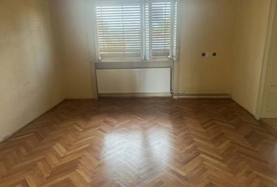 Casă cu 4 camere în Teiu - 5