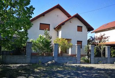 Casă cu 5 camere în Moșnița Nouă - 8